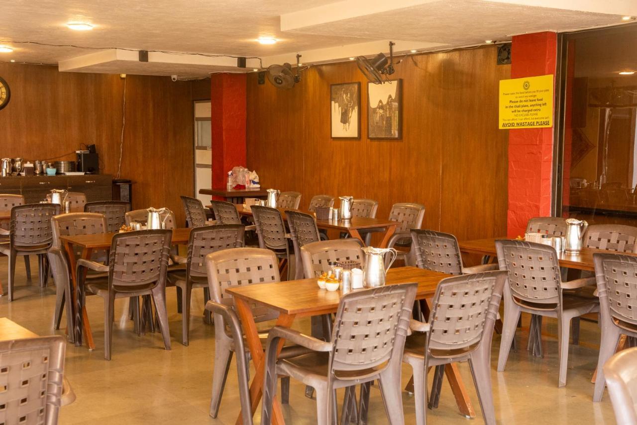 Girivihar Holiday Club - Pure Veg Lonavala Εξωτερικό φωτογραφία