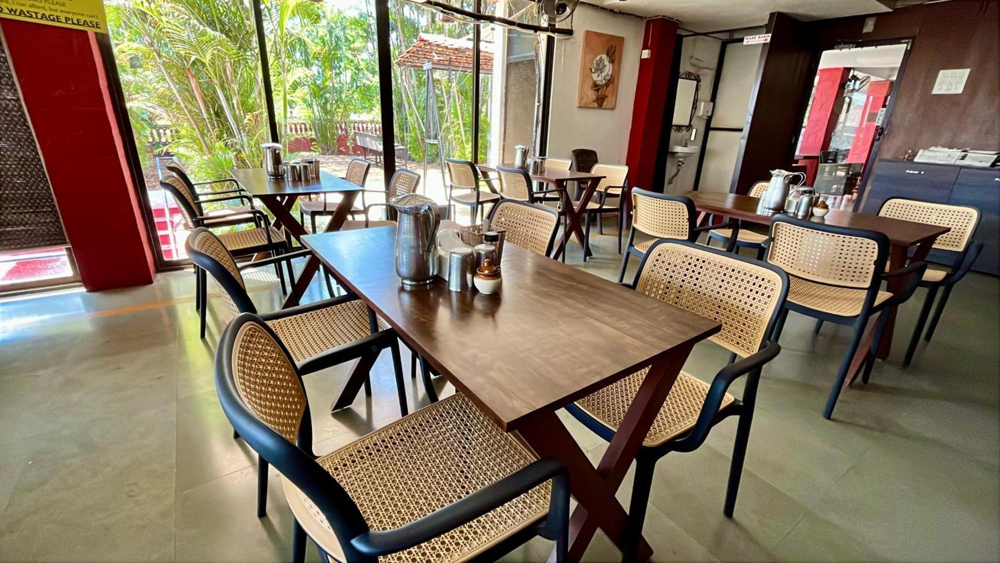 Girivihar Holiday Club - Pure Veg Lonavala Εξωτερικό φωτογραφία